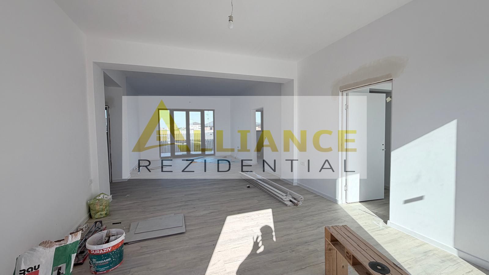 Casa Individuala - 4 camere - 2 bai - 350mp teren - Poză 3