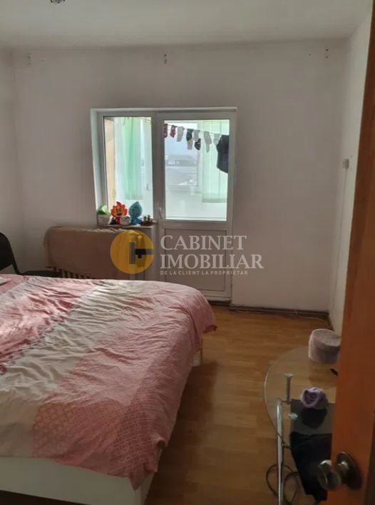 Pacurari-Alpha Bank Apartament 3 camere decomandat Etaj Intermediar - Poză 2