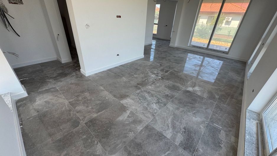 Vile Tunari, zona BUNA, Toate Utilitatile, curte 350m2 - Poză 7