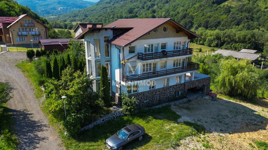 Pensiune la cheie, 13 camere, Randament ridicat, Cheile Rasnoavei - Poză 4