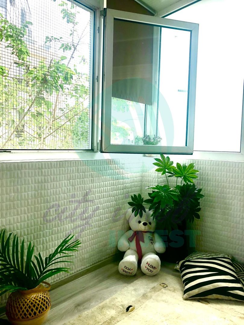 Apartament cu 3 camere renovat si cu parcare - Poză 5