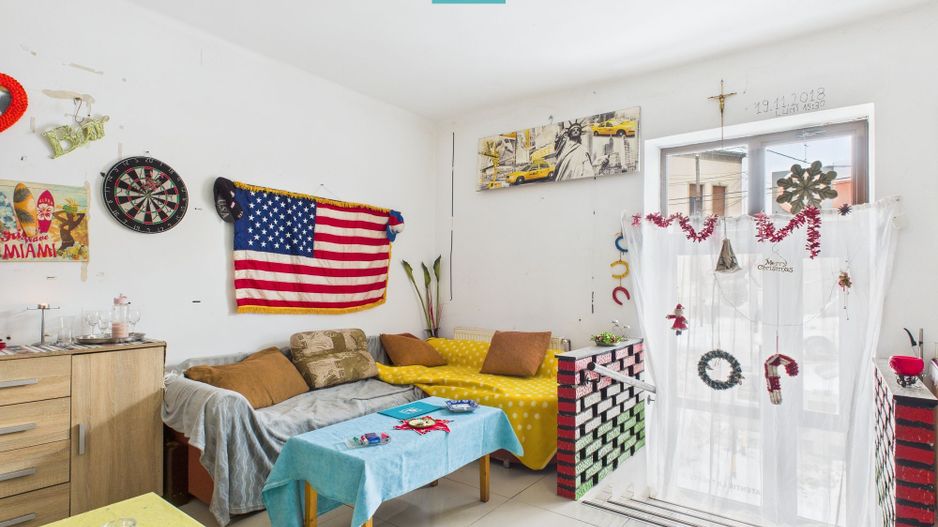 Casă cu 4 camere în zona Parneava - Poză 20