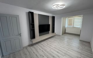 Apartament cu 2 camere, 50 mp, decomandat, Zona Fortuna - Poză 1