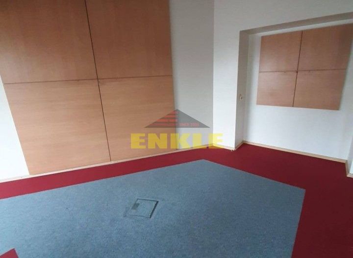Inchiriez Spatiu Comercial 130 mp utili, central, 1700 euro Negociabil - Poză 2