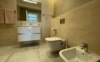 APARTAMENT DE LUX CU 3 CAMERE LA INCHIRIERE IN COMPLEX REZIDENTIAL - Poză 16