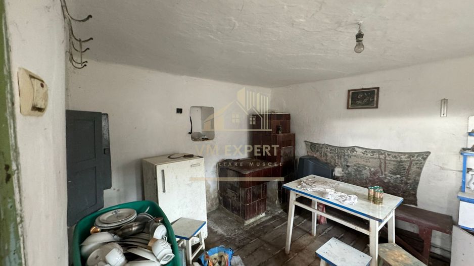 CASĂ  MUSCELEANA P+E 80 MP, TEREN 1500 MP, CAMPULUNG - Poză 8