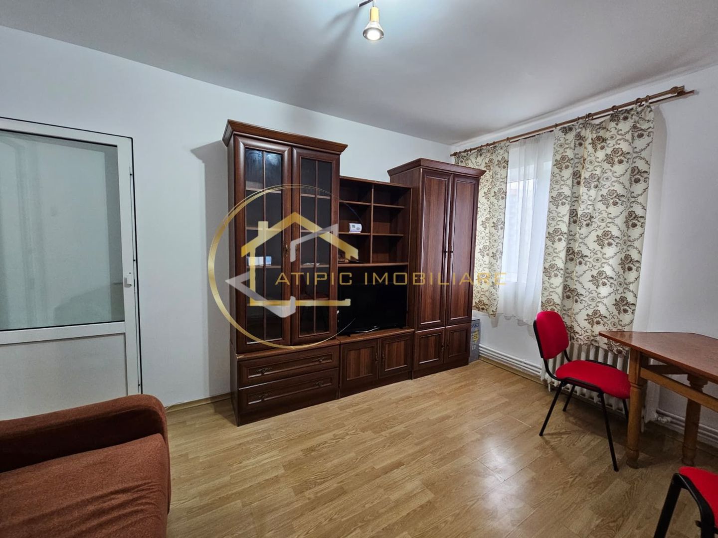 Garsoniera in Frumoasa Poitiers - Poză 2