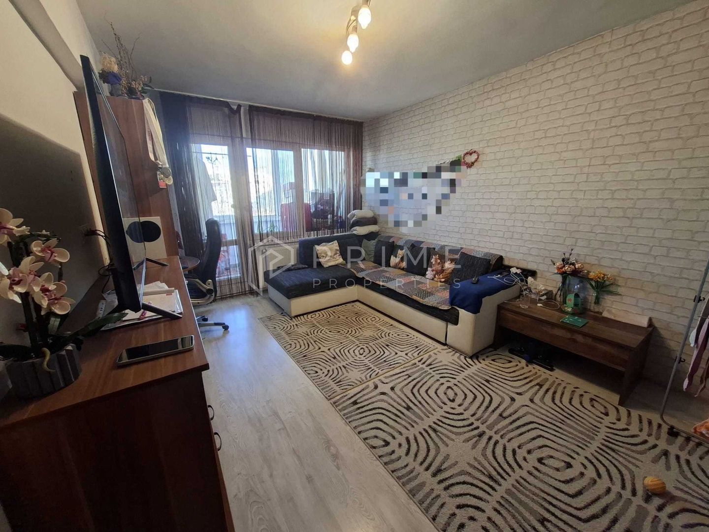 Apartament cu 3 camere, decomandat – Cartier Tudor, Zona Diamant - Poză 1