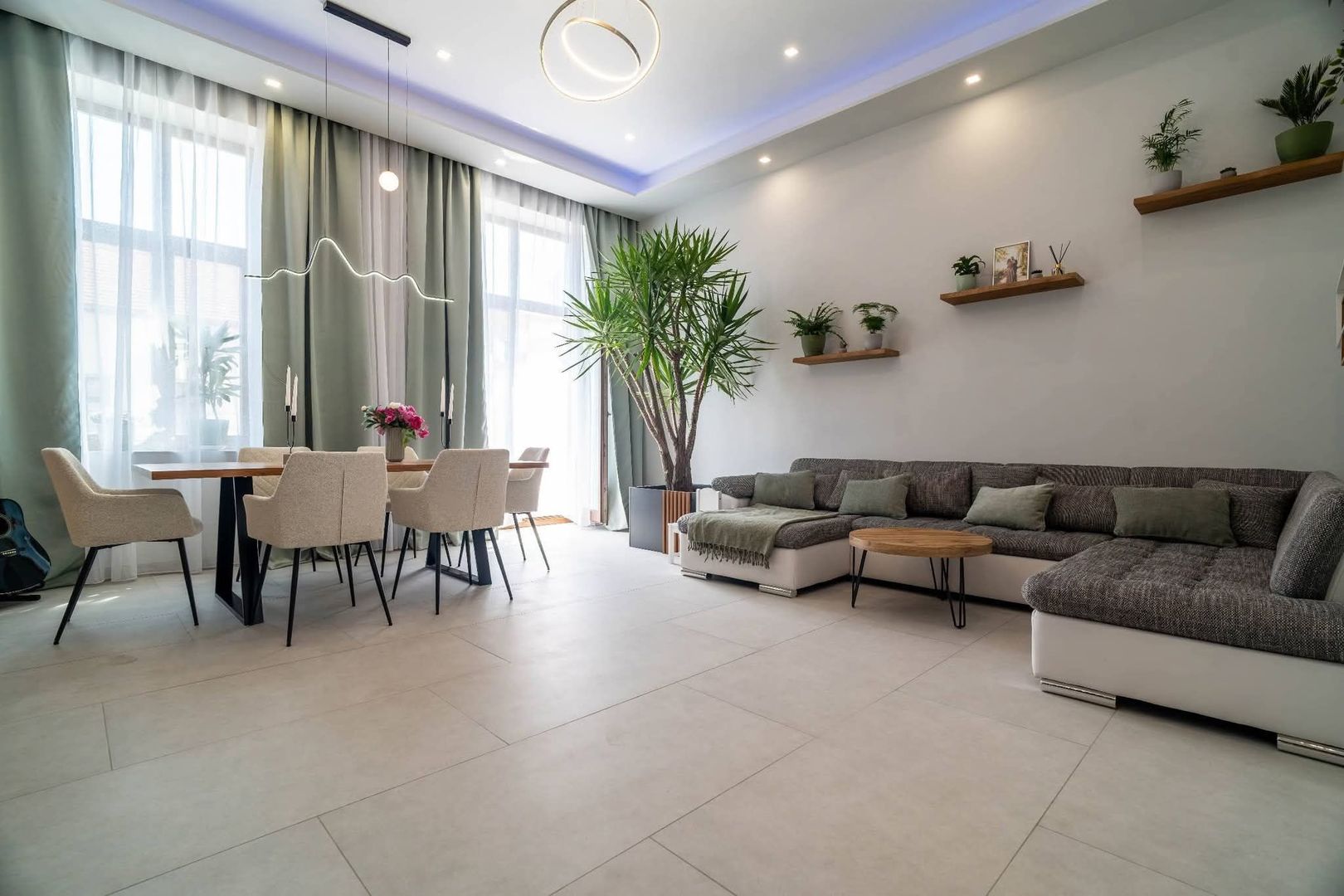 Apartament deosebit într-o clădire cu istorie, în centrul Timișoarei  📍 - Poză 2