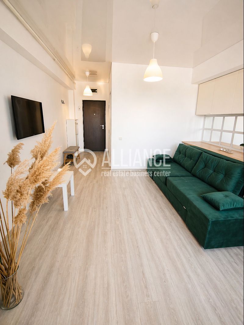 Studio la doi pasi de mare- (COD10) MAMAIA SAT - Poză 3