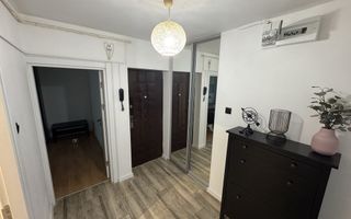 De Închiriat: Apartament 3 Camere la Metrou Brâncoveanu - Poză 2