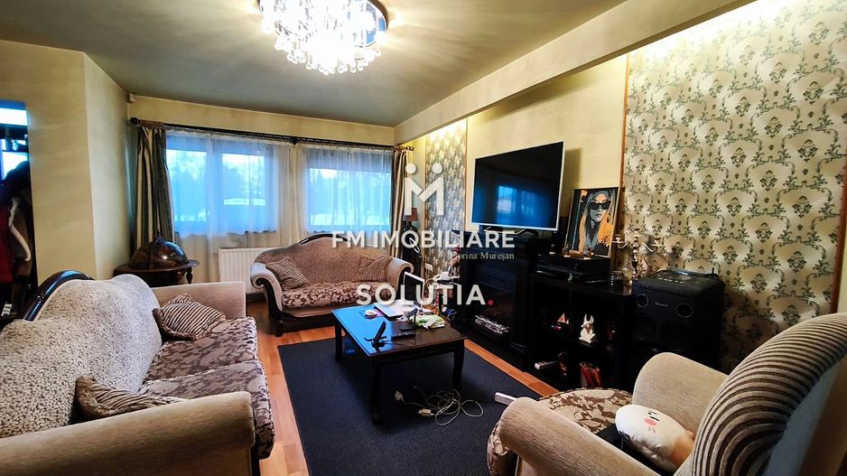 Casă tip insiruită | 2 etaje | curte amenajată | Baia Mare - Poză 2