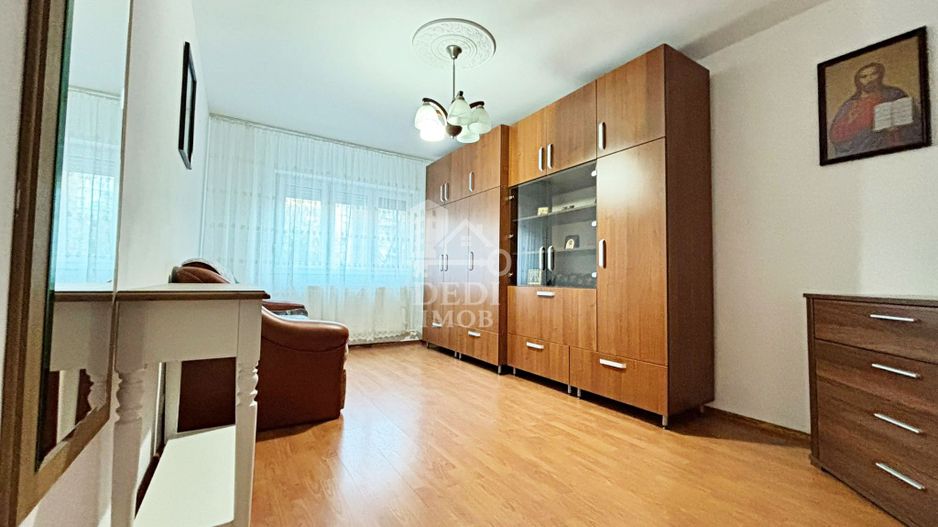 Apartament cu 2 camere de inchiriat zona Decebal, Oradea - Poză 2