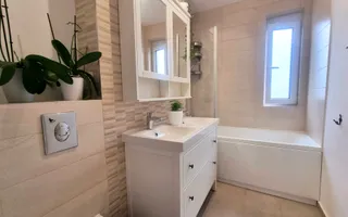 APARTAMENT DE VÂNZARE 4 CAMERE ETAJ 1 BALCON BOXĂ LIFT PARCARE CENTRAL - Poză 17