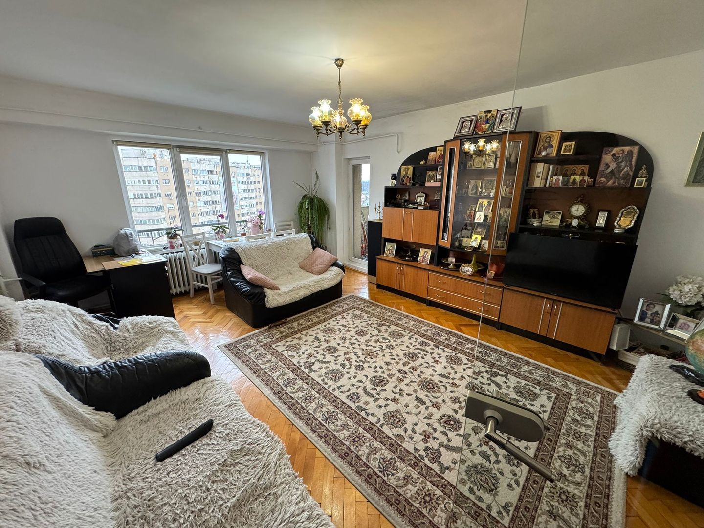 Decomandat si spatios - Poză 20