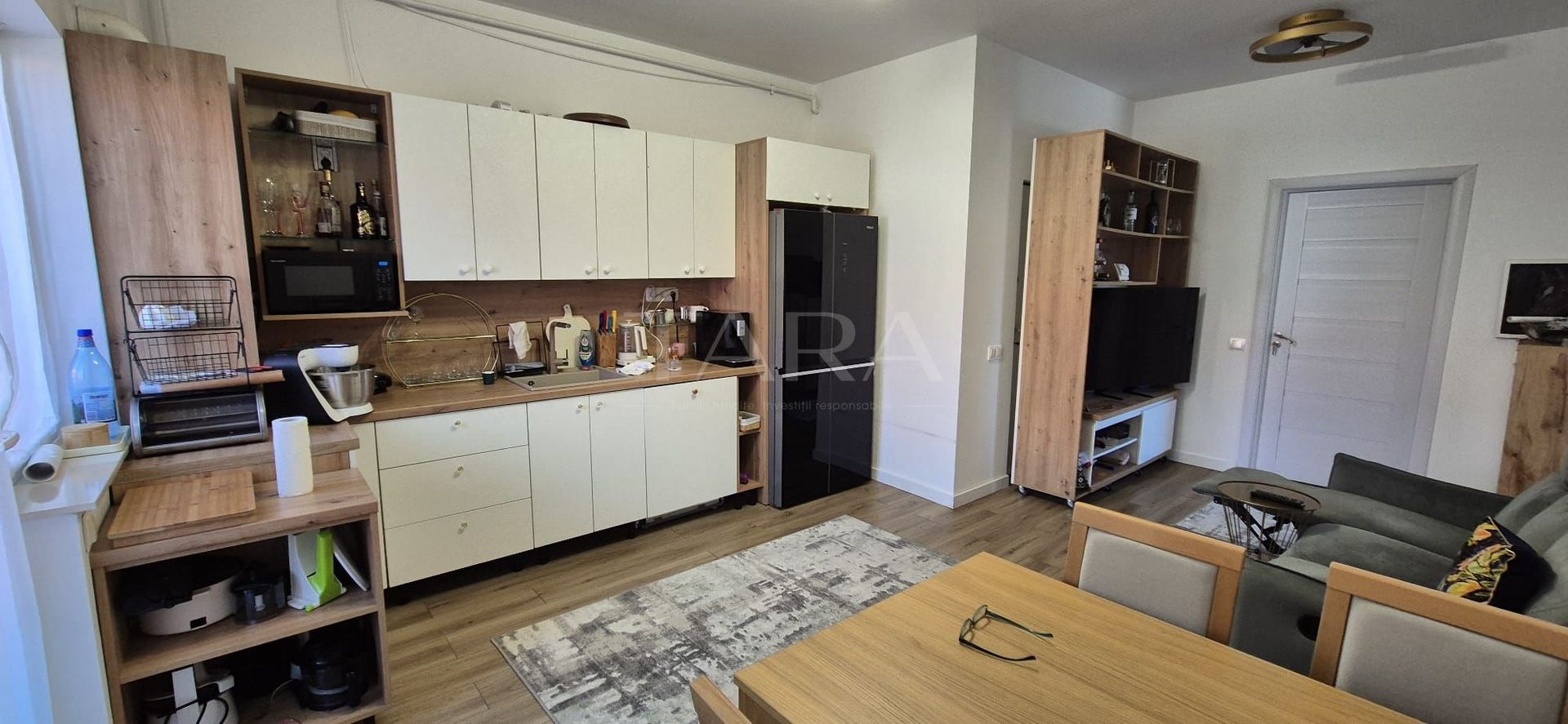 Vanzare apartament 3 camere  cu gradina in Apahida - Poză 2
