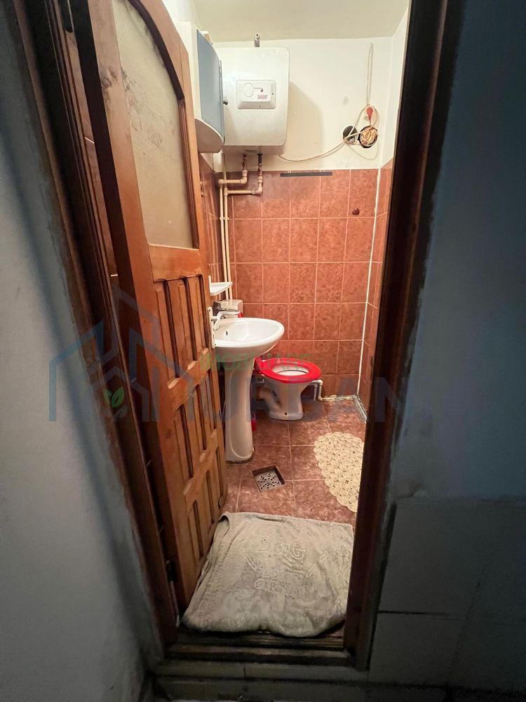 Garsoniera zona Bularga 900 lei - Poză 7