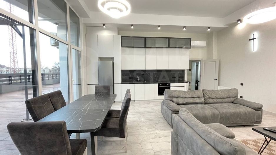 Chirie, apartament, 3 camere, strada Bogdan Voievod, Râșcani - Poză 1