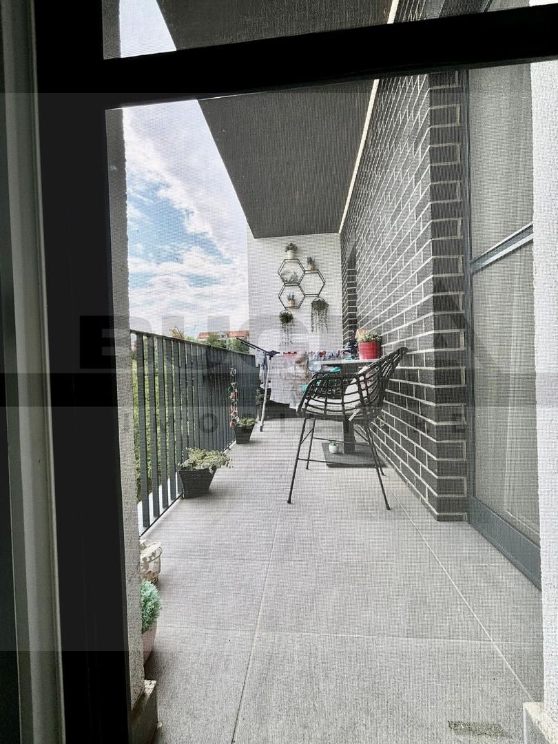 Apartament 3 camere modern, 2 bai, balcon, parcare, zona Mega - Poză 13
