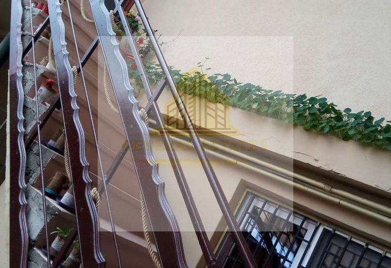 Apartament spatios cu 3 camere - Poză 2