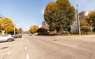 Teren stradal pe colț - Ideal afacere - front stradal mare - Poză 3