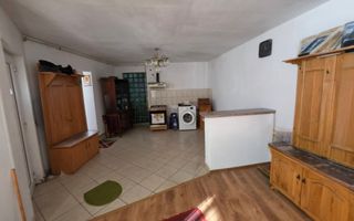 Casa 8 camere, cu 2 corpuri de cladire,  387 mp teren, zona Centru - Poză 10