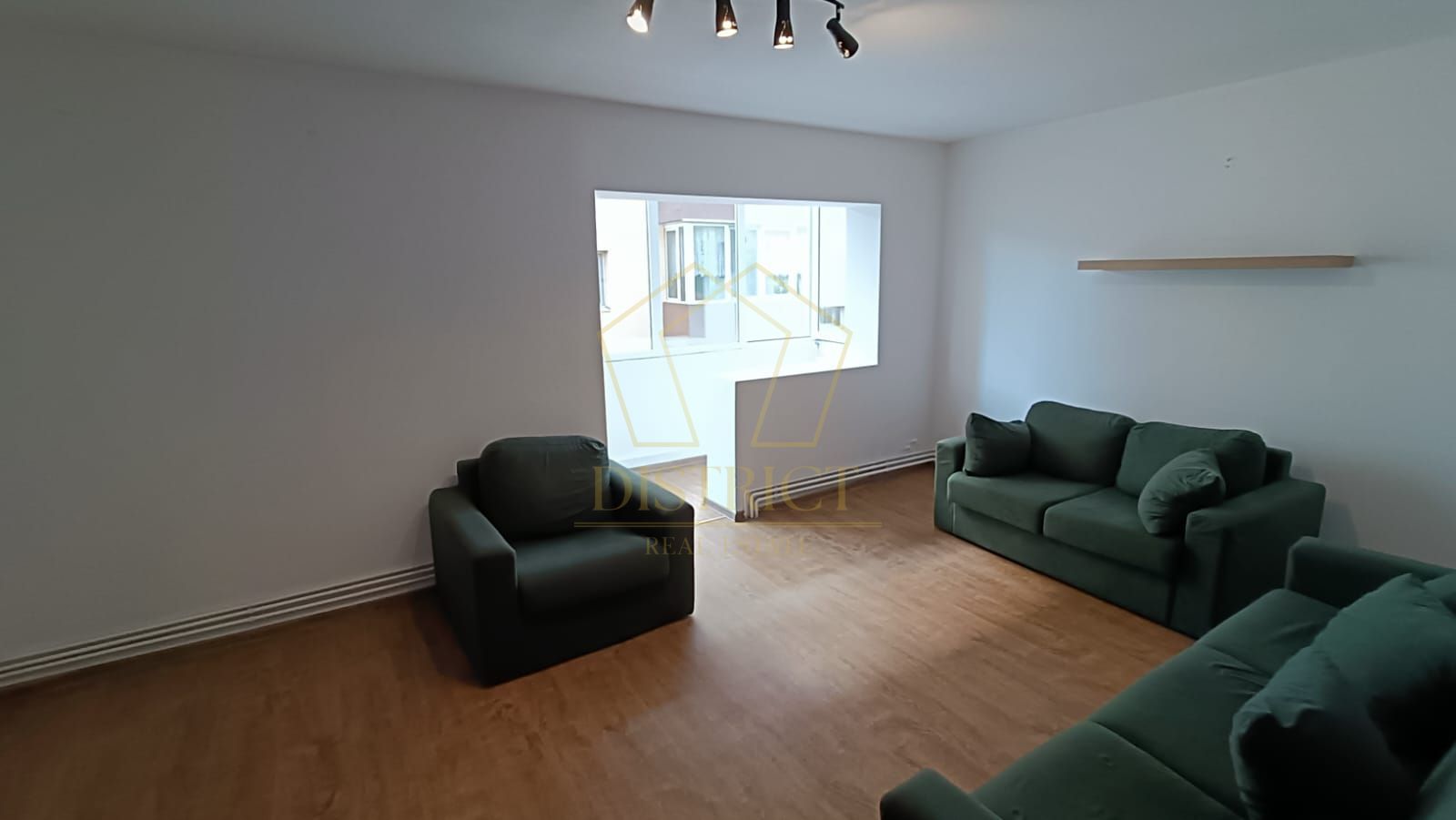 Apartament de 3 Camere | Decomandat | Zona Soarelui - Poză 1