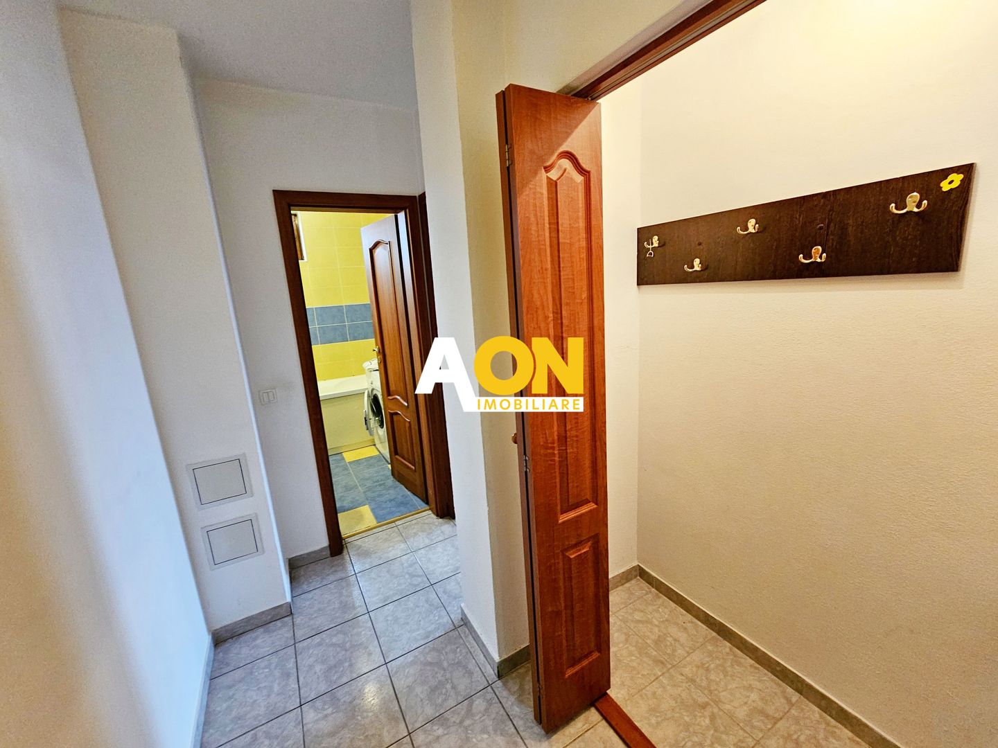 Apartament 3 camere, 71 mp utili, etaj 1, cu garaj, bloc nou, Cetate - Poză 10