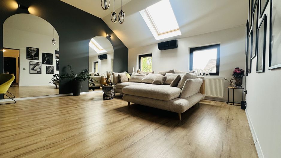 Apartament cu personalitate – 2 camere, 65 mp, tavan înalt 3,40 m | Dumbravita - Poză 2