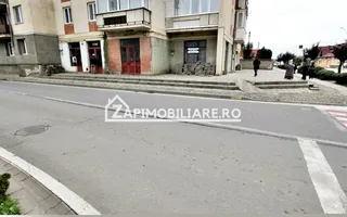 Hală + birouri si spatiu comercial 700 mp. teren 2.500 mp - Poză 12