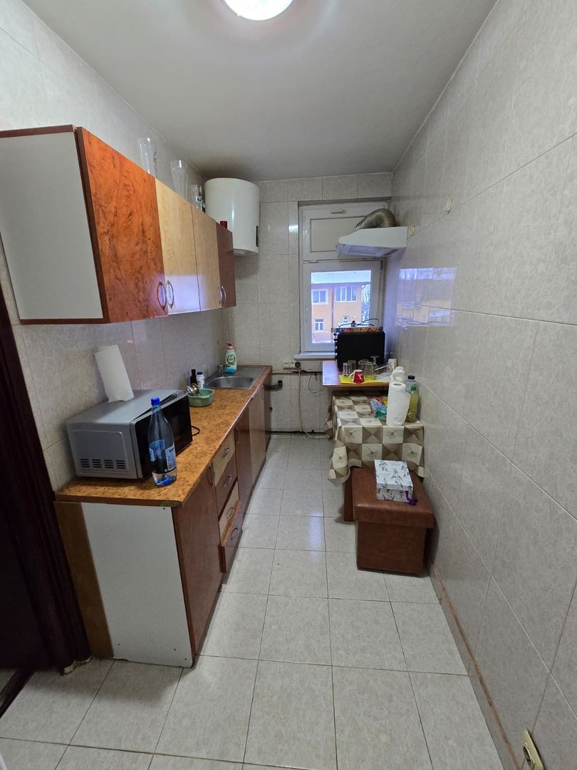 vand apartament 3 camere zona ultracentrala,vedere la Dunare ,etaj 2, - Poză 9