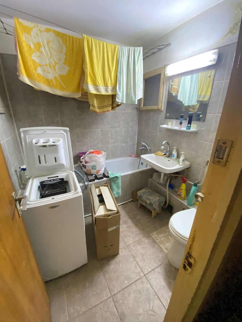 De Vanzare Apartament 3 Camere, Piata Rahova - Sebastian - Poză 13