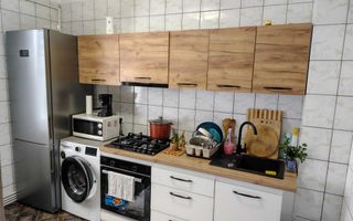 Apartament 2 camere, str. Rozmarinului + GARAJ (inclus in pret) - Poză 5