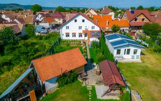 Casa + Pensiune deosebita - Orlat, Sibiu - Poză 5