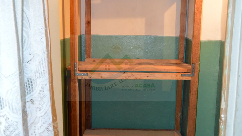 Apartament cu 4 camere Marasesti/Suceava - Poză 9