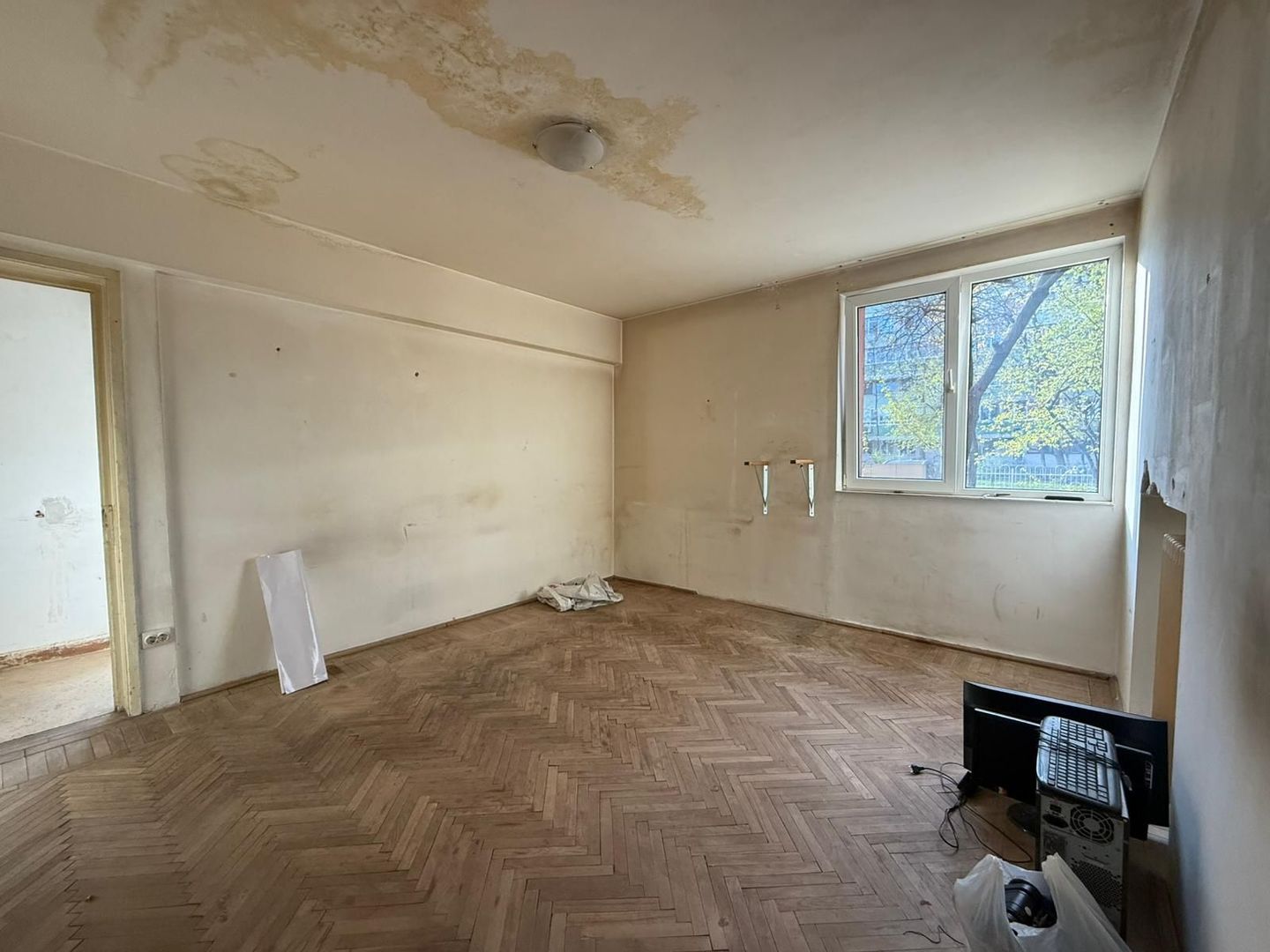 OPORTUNITATE | APARTAMENT 3 CAMERE| BLOC REABILITAT | LÂNGĂ PARCUL IOR | - Poză 1