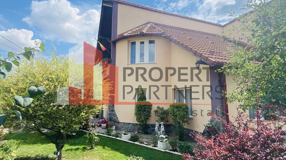 Casa deosebita Ghimbav - Poză 3