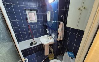 De inchiriat apartament cu 3 camere, etaj 3, Micro 16, 450 euro - Poză 5