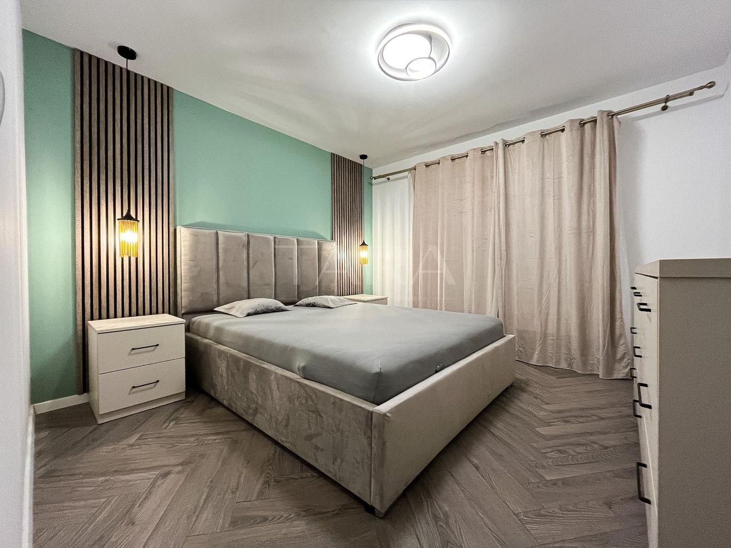 Apartament modern cu 3 camere în Zorilor - Poză 3