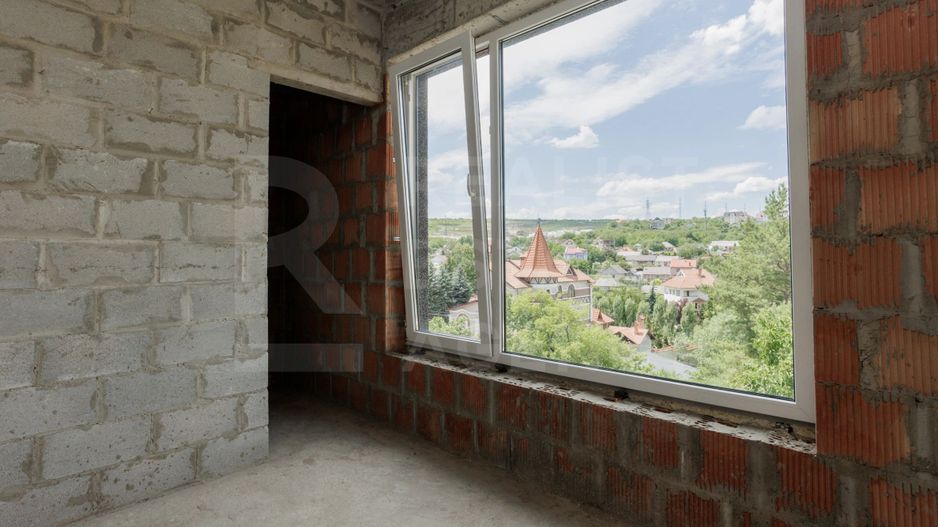 Vânzare casă, 4 camere,  str. Dragomirna, sectorul Buiucani. - Poză 17