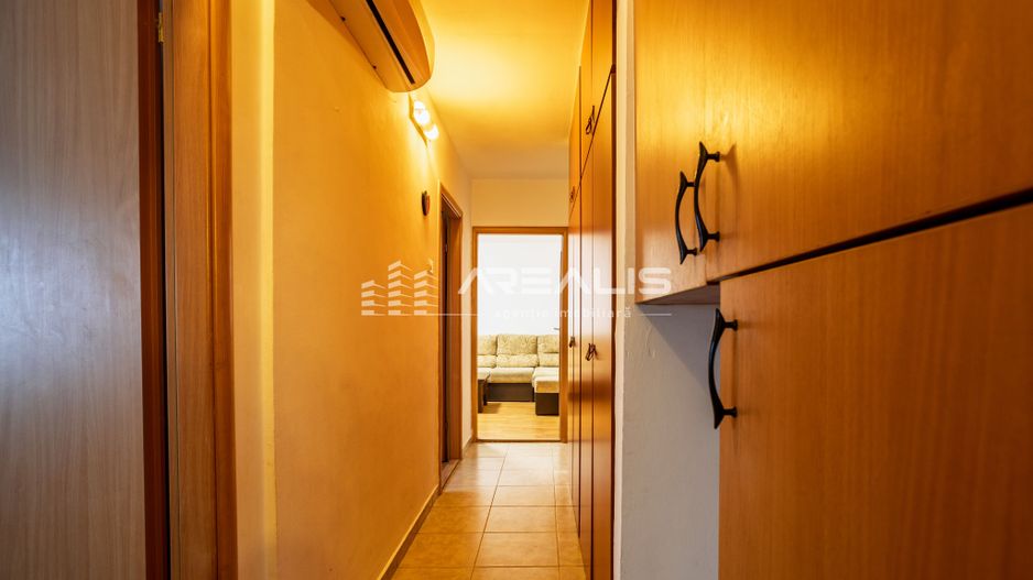 De închiriat -Apartament 3 camere, decomandat, zonă centrală - Poză 16