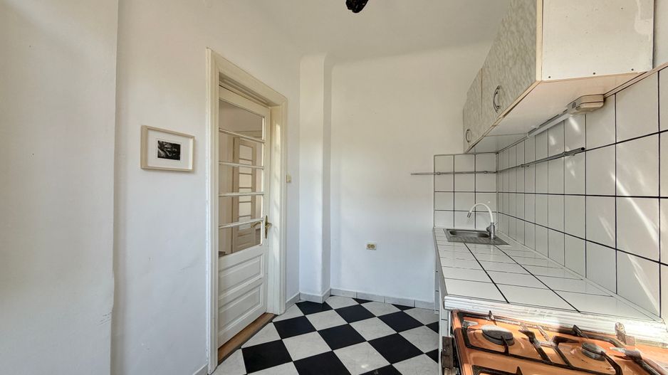 Parte de casă cu 3 camere, curte proprie și teren – Str. Ion Baiulescu - Poză 11