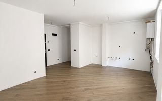 Apartament 3 camere, 2 bai, etaj intermediar, balcon, garaj, boxa - Poză 2