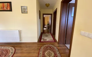 Vila  Frumoasa , individuala ,Sibiu ,7 camere , 5 Bai , mobilata ,utilata - Poză 40