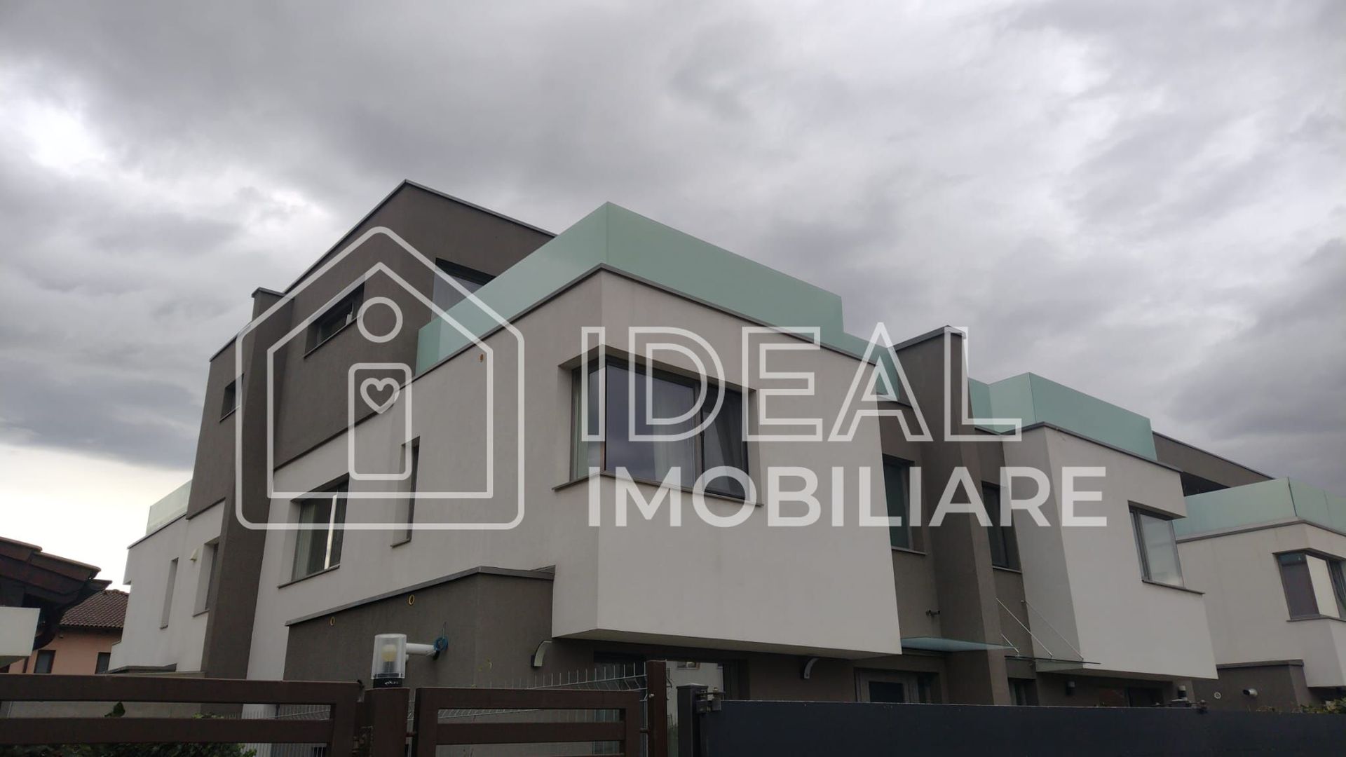 Casa Moderna  La CHEIE cu 4 camere si terasa, zona Pictor Brana - Poză 4