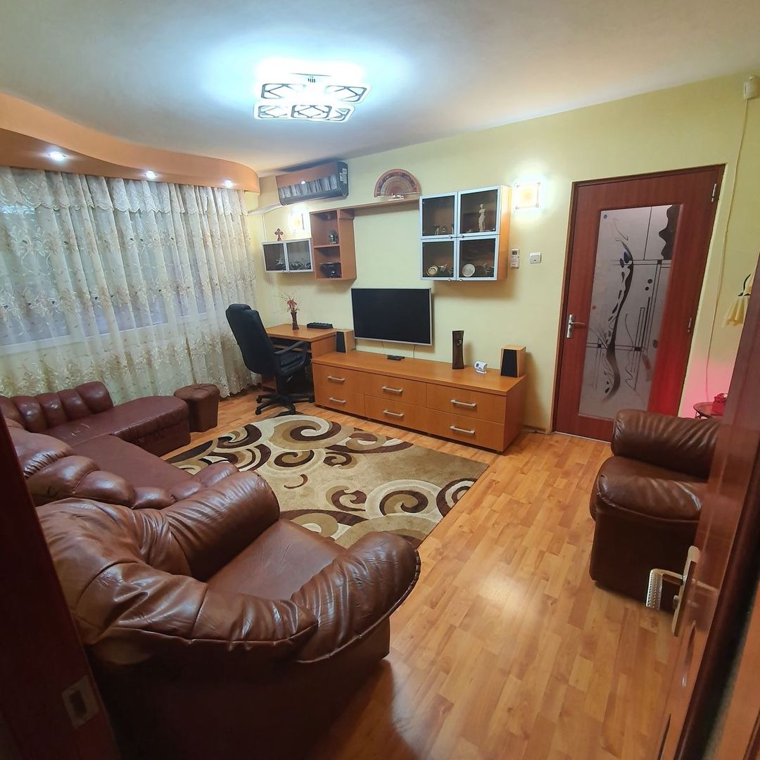 Apartament cu 3 camere - Constantin Brancoveanu - Poză 1