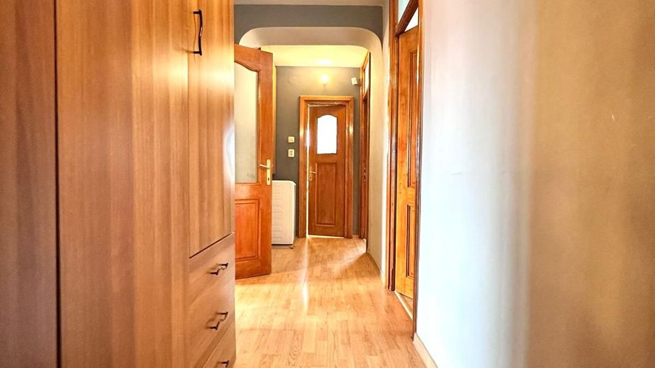 Apartament spatios 4 camere + parcare, pretabil ptr ERASMUS - Poză 15
