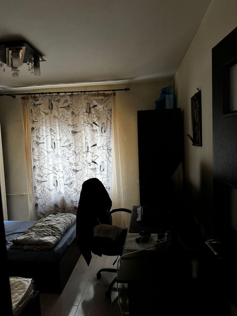 Apartament cu 3 camere , str. Bozieni - Poză 8