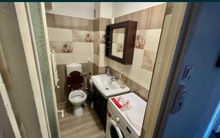 Apartament 3 camere Capitol - Poză 1