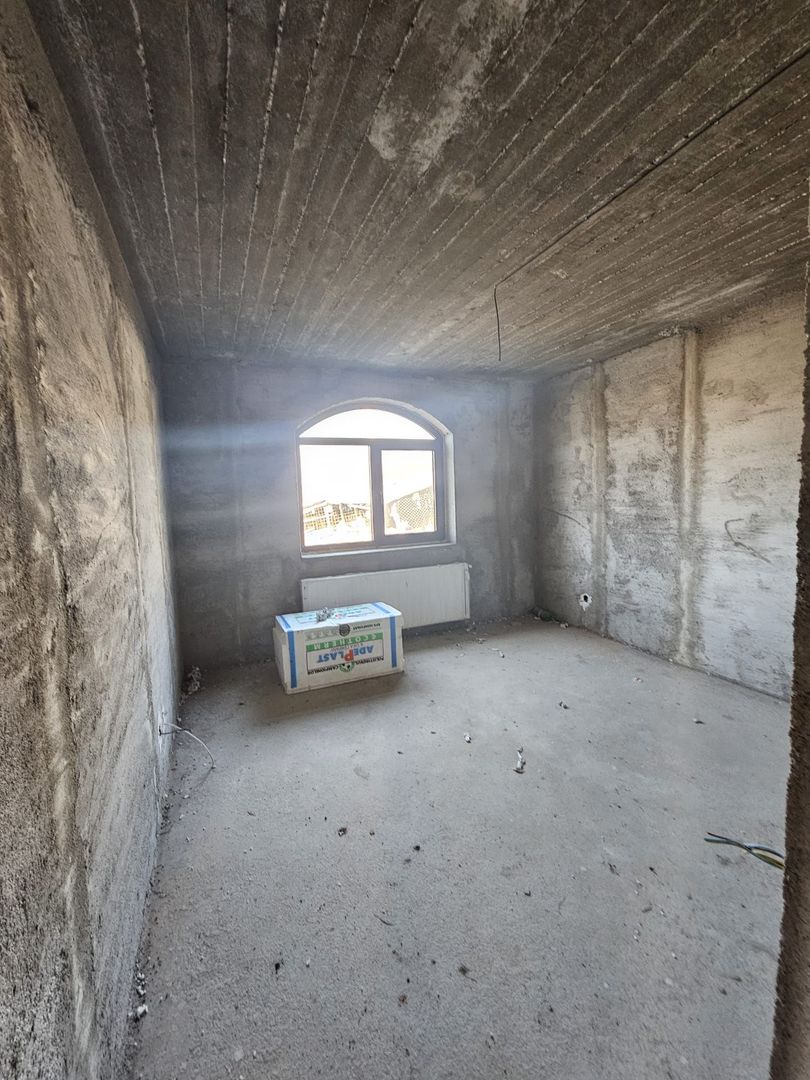 Casă pe platou, liniște și natură – Boțești, Argeș - Poză 11